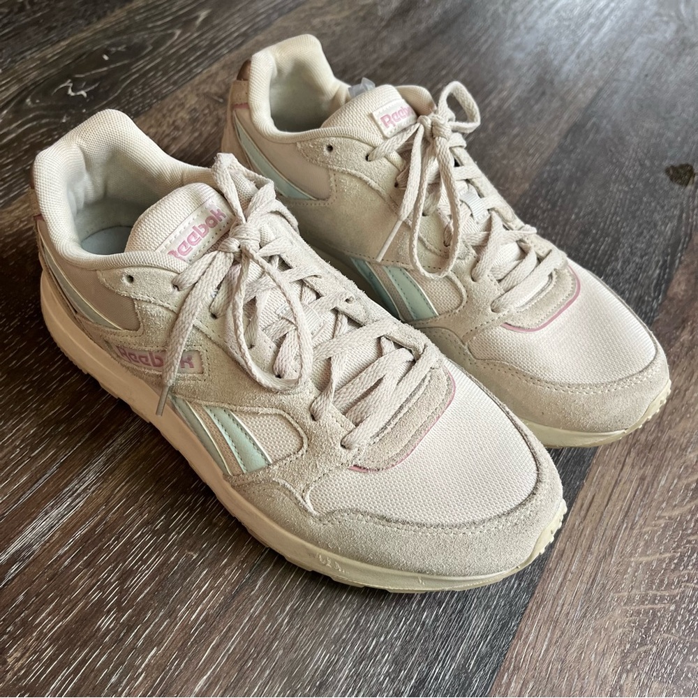 Reebok Cream Women’s Sneakers
